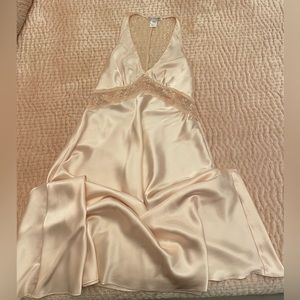 Linea Donatella Satin Nightgown Sz S